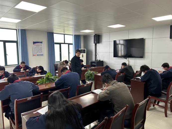 建材公司、檢測公司聯(lián)合開展管理人員業(yè)務(wù)提升考試